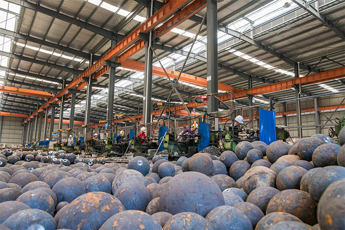 磐石网架配件车间